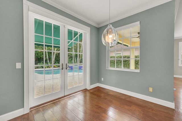 221 Marlberry Circle, Jupiter, FL 33458