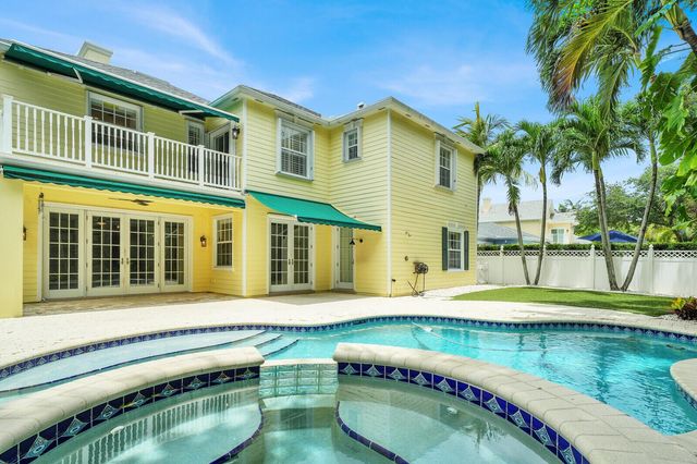221 Marlberry Circle, Jupiter, FL 33458
