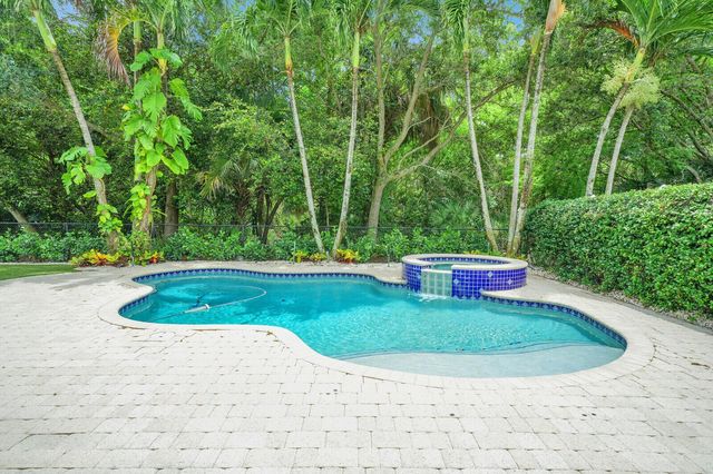 221 Marlberry Circle, Jupiter, FL 33458