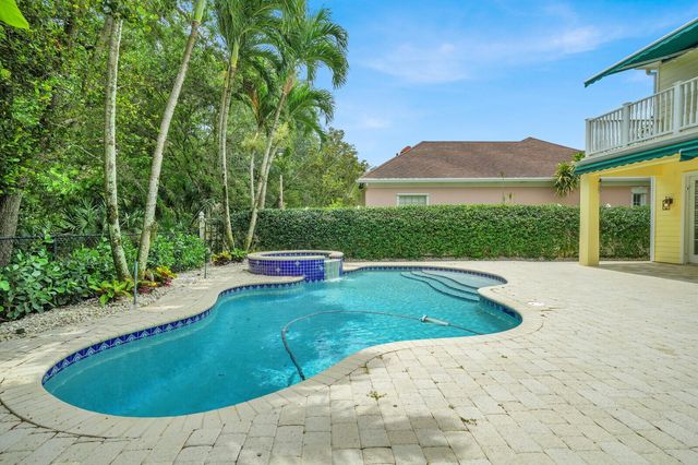 221 Marlberry Circle, Jupiter, FL 33458