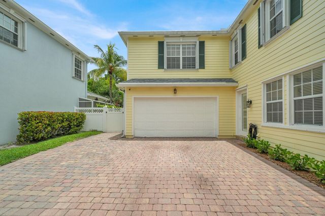 221 Marlberry Circle, Jupiter, FL 33458