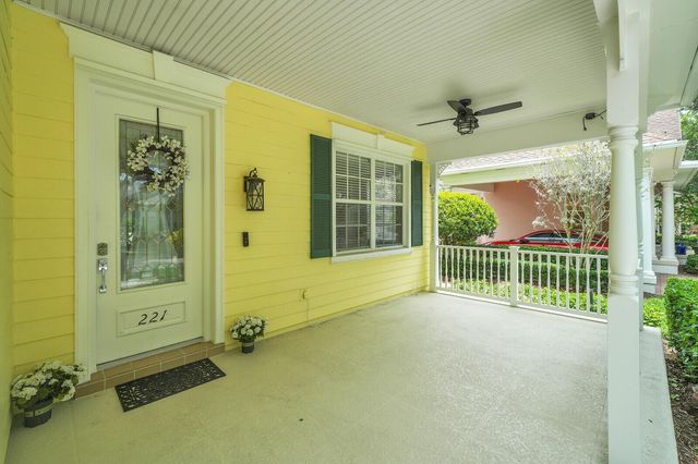 221 Marlberry Circle, Jupiter, FL 33458