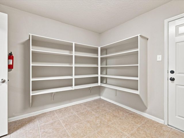 32302 Golden Oak Park Lane, Conroe, TX 77385