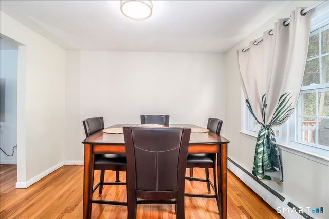 16 Chestnut Drive, Derby, CT 06418