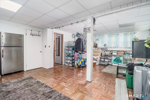 16 Chestnut Drive, Derby, CT 06418