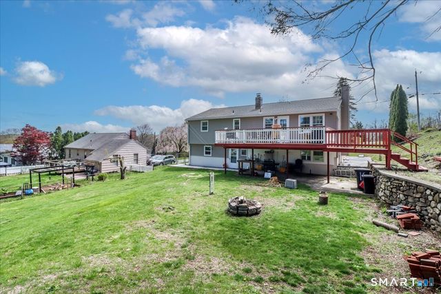 16 Chestnut Drive, Derby, CT 06418