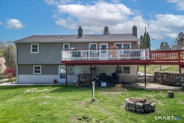 16 Chestnut Drive, Derby, CT 06418