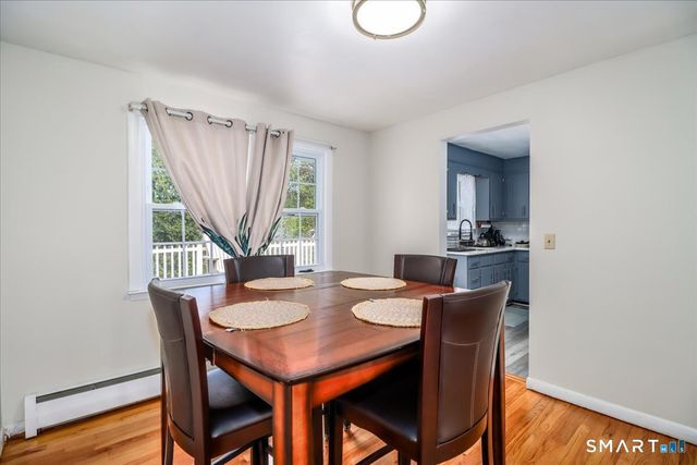 16 Chestnut Drive, Derby, CT 06418