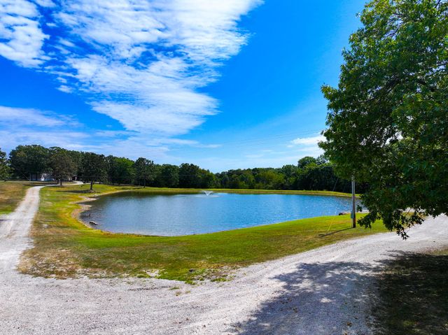 22131 Pepper Lane, Wheatland, MO 65779