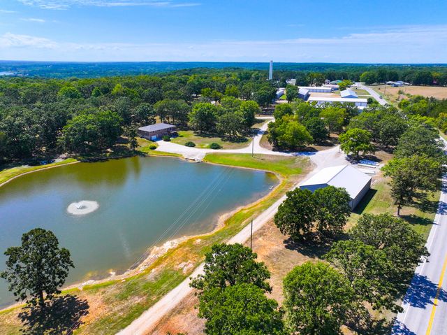 22131 Pepper Lane, Wheatland, MO 65779