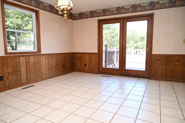 22131 Pepper Lane, Wheatland, MO 65779