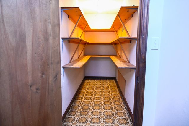 22131 Pepper Lane, Wheatland, MO 65779