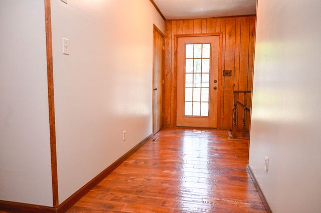 22131 Pepper Lane, Wheatland, MO 65779