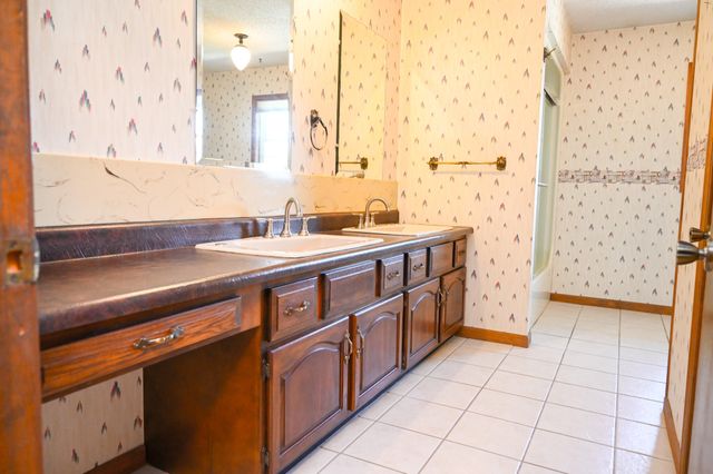 22131 Pepper Lane, Wheatland, MO 65779