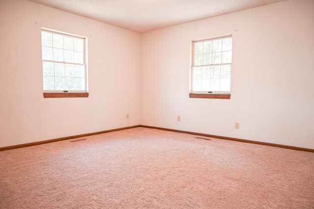 22131 Pepper Lane, Wheatland, MO 65779