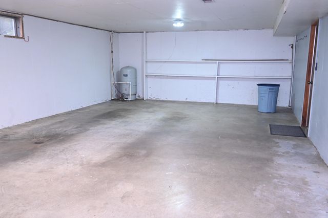 22131 Pepper Lane, Wheatland, MO 65779