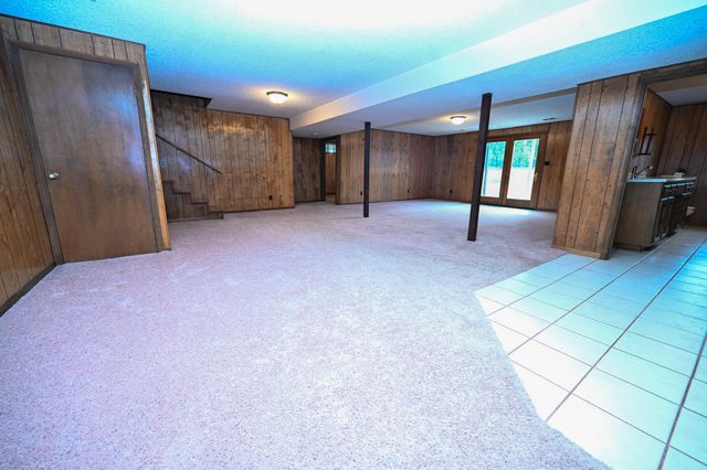 22131 Pepper Lane, Wheatland, MO 65779