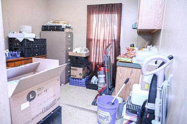 22131 Pepper Lane, Wheatland, MO 65779