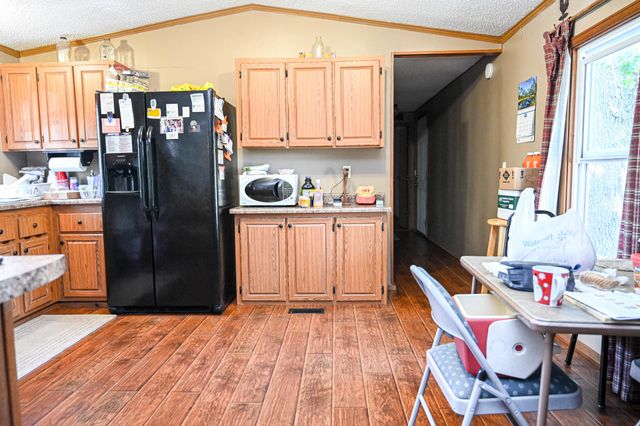 22131 Pepper Lane, Wheatland, MO 65779