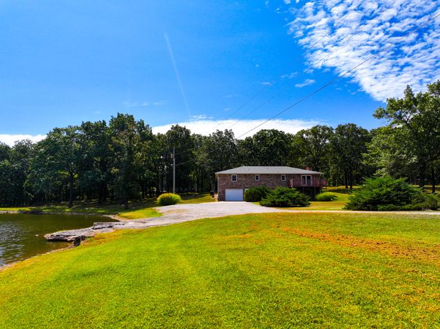 22131 Pepper Lane, Wheatland, MO 65779