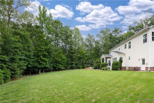 9364 Wild Honeysuckle Ln, Hanover, VA 23005