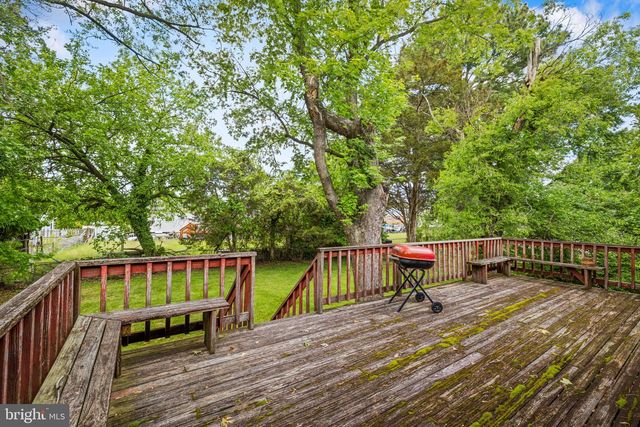 9011 COOPER DR, Fort Washington, MD 20744