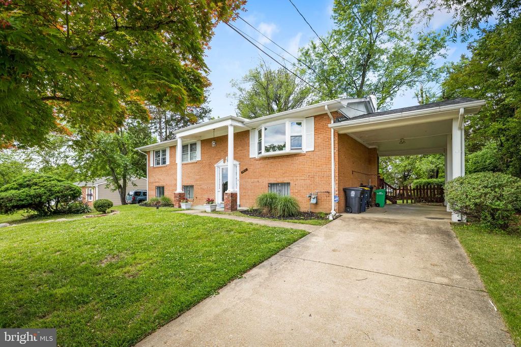 Image 1 of property listing at 9011 COOPER DR, Fort Washington, MD 20744