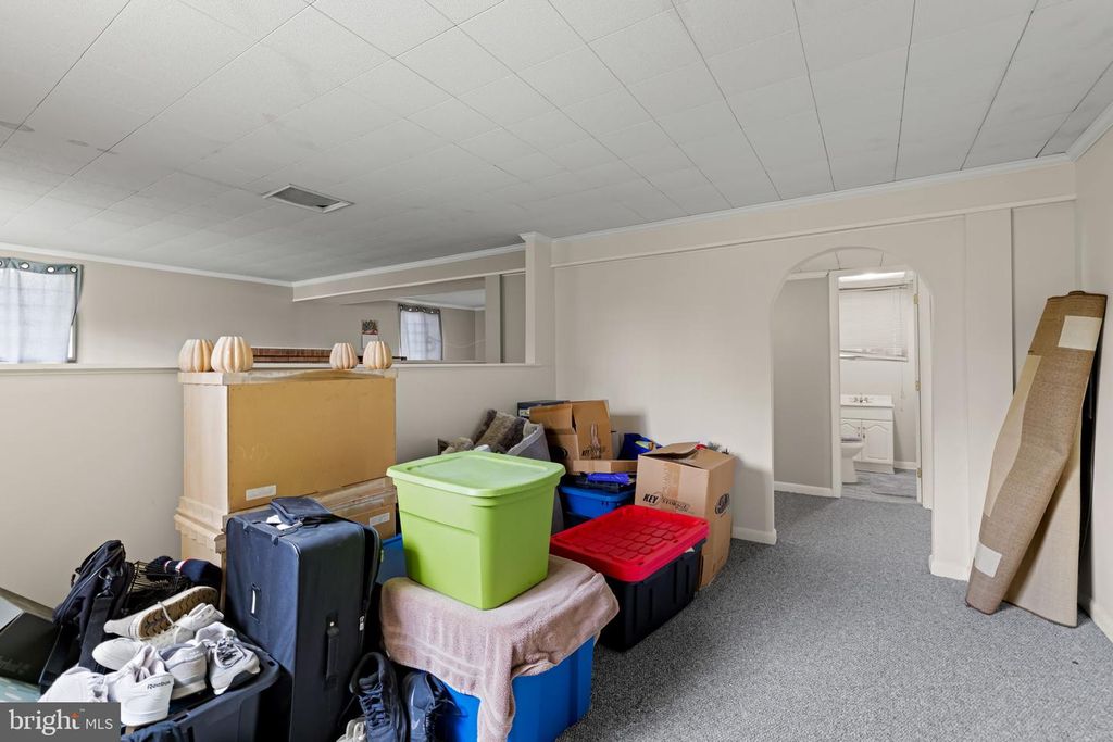 Image 25 of property listing at 9011 COOPER DR, Fort Washington, MD 20744