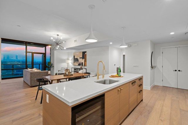 70 Rainey ST 1901, Austin, TX 78701