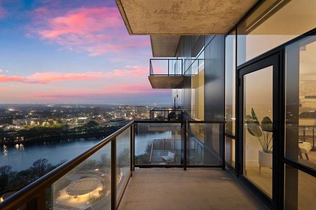 70 Rainey ST 1901, Austin, TX 78701