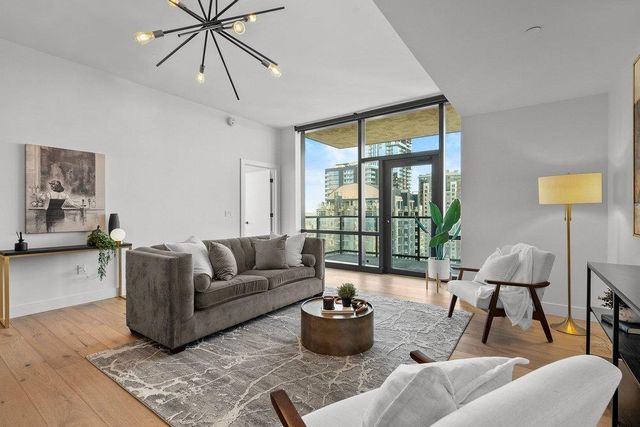 70 Rainey ST 1901, Austin, TX 78701