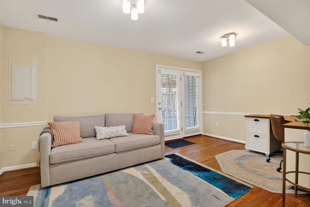 917 ROLFE PL, Alexandria, VA 22314