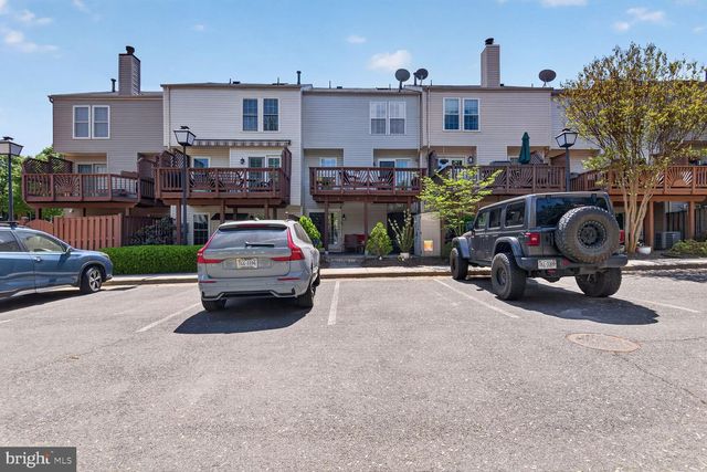 917 ROLFE PL, Alexandria, VA 22314