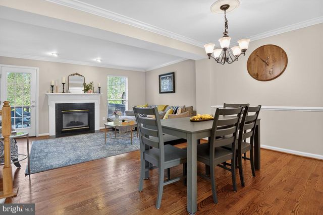 917 ROLFE PL, Alexandria, VA 22314