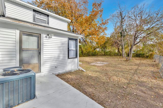 706 N Piatt Ave., Wichita, KS 67214