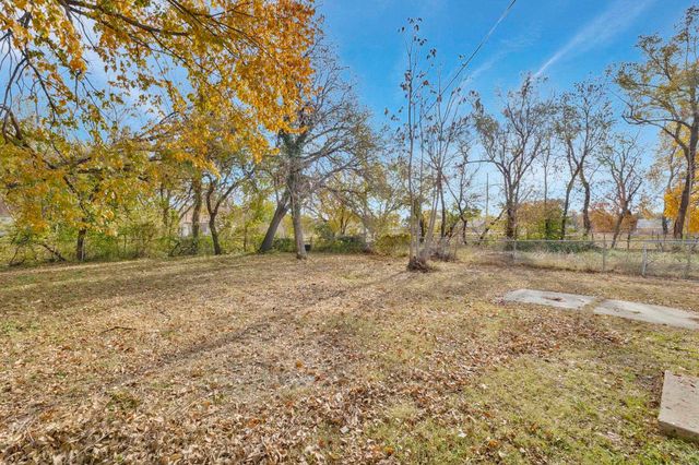 706 N Piatt Ave., Wichita, KS 67214