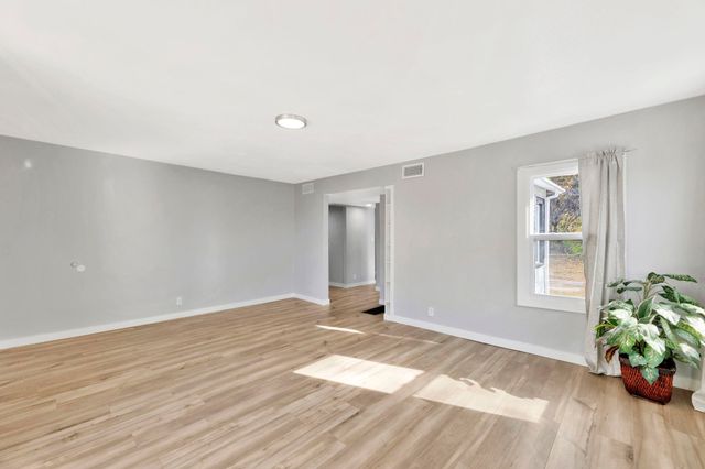 706 N Piatt Ave., Wichita, KS 67214