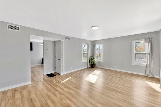 706 N Piatt Ave., Wichita, KS 67214