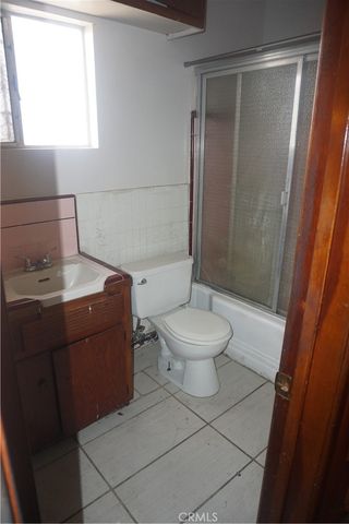 10015 S Western, Los Angeles, CA 90047