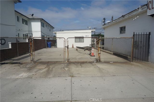 10015 S Western, Los Angeles, CA 90047