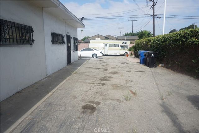 10015 S Western, Los Angeles, CA 90047