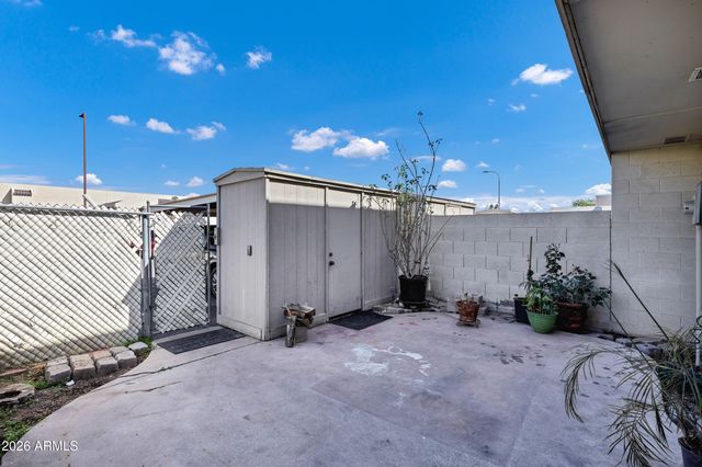 225 N STANDAGE -- 50, Mesa, AZ 85201