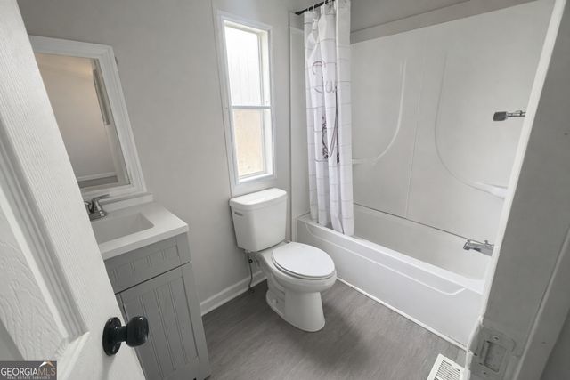 215 Malcom Lane, Covington, GA 30014