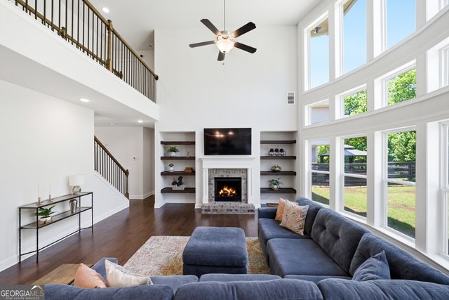 121 Crest Brooke Drive, Canton, GA 30115