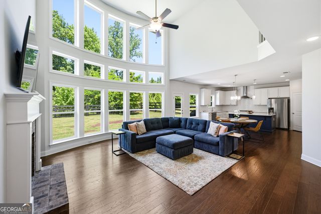 121 Crest Brooke Drive, Canton, GA 30115