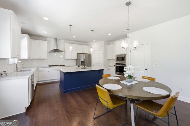 121 Crest Brooke Drive, Canton, GA 30115