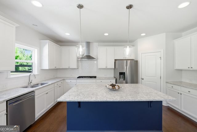 121 Crest Brooke Drive, Canton, GA 30115