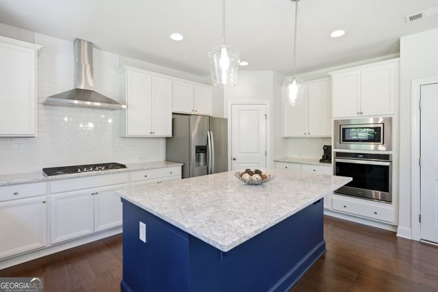 121 Crest Brooke Drive, Canton, GA 30115