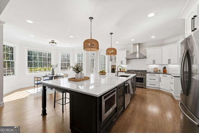 800 Barberry Drive, Milton, GA 30004