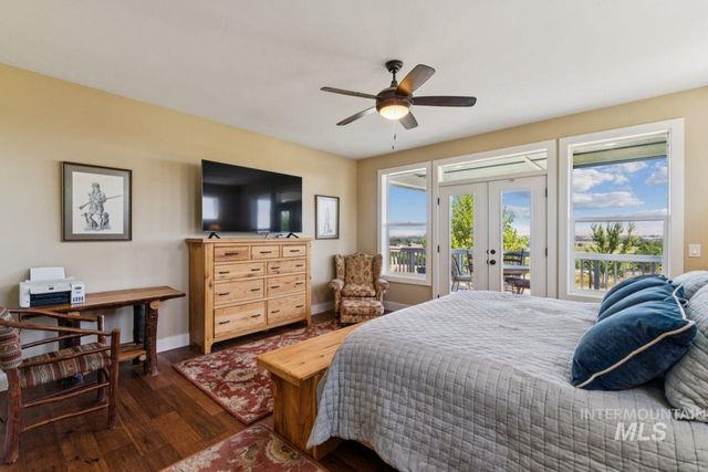 7305 Mustang Ln, Emmett, ID 83617